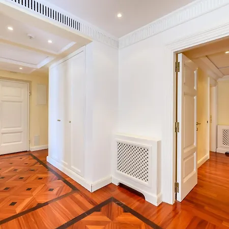 公寓 Regal Penthouse